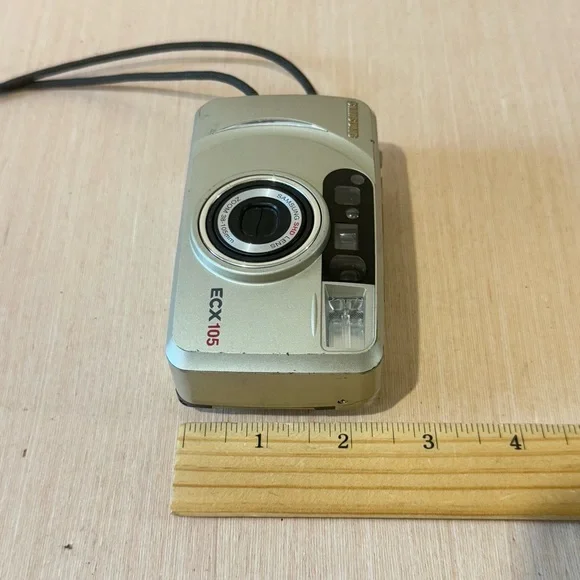 Samsung Film Camera ECX105-Zoom 38-105mm Lens Gold Turns On “UNTESTED” Read Blw
